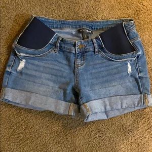 Maternity shorts